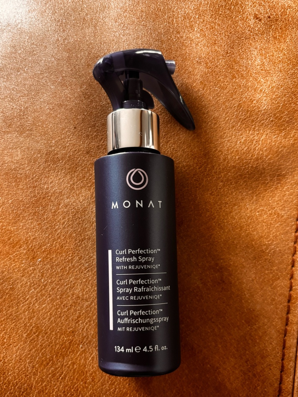Monat Curl Perfection Refresh Spray with Rejuveniqe 4.5 fl oz 134 ml - NEW